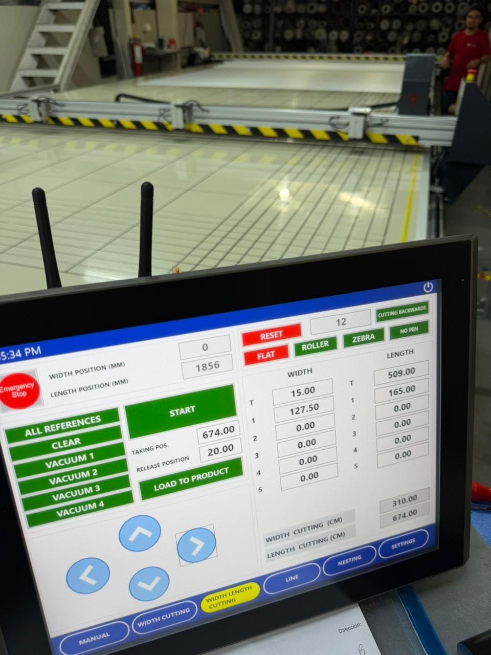 Despacho San Jerónimo — persianas screen en espacio de trabajo